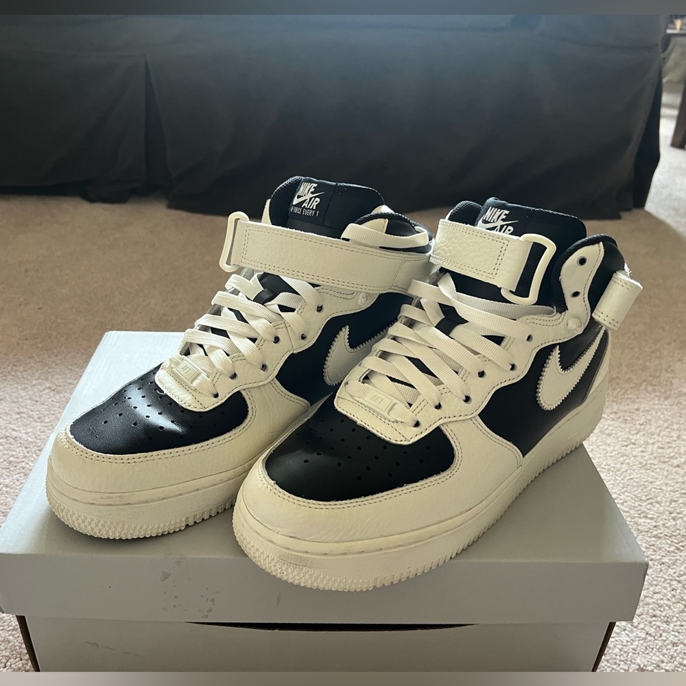 Womens AIR FORCE 1 ‘07 MID